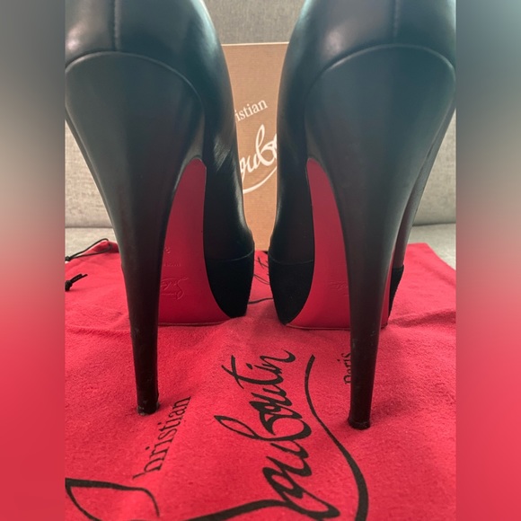 Christian Louboutin Black Leather/Suede Maggie Pumps 38.5 - Picture 7 of 16
